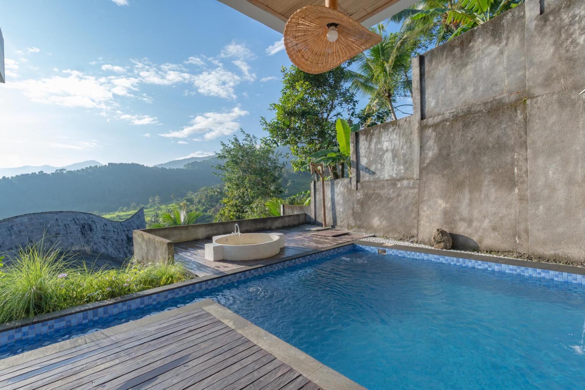 Maha Hills Resort By Mahaprana Experience 罗威那 外观 照片